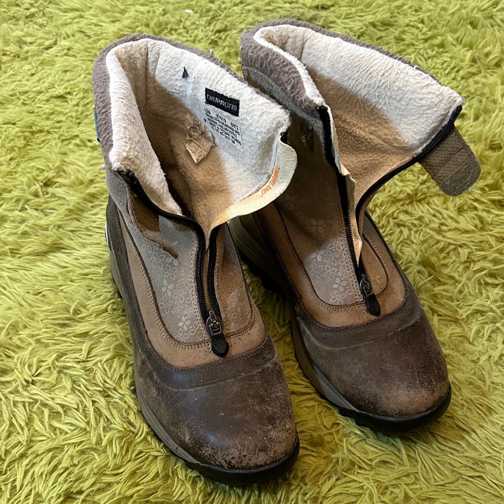 Timberland Brown Suede Zip Winter Shoes Women’s Size 10